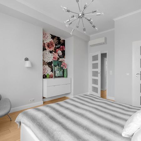 Unitapartament Delux Warszawa Centrum Blisko Plac Zbawiciela Hala Koszyki Metro Politechnika Jest To Elegancki I Wygodny Apartament Na Noclegi I Pobyt W Warszawie - Zapraszamy Eksteriør bilde