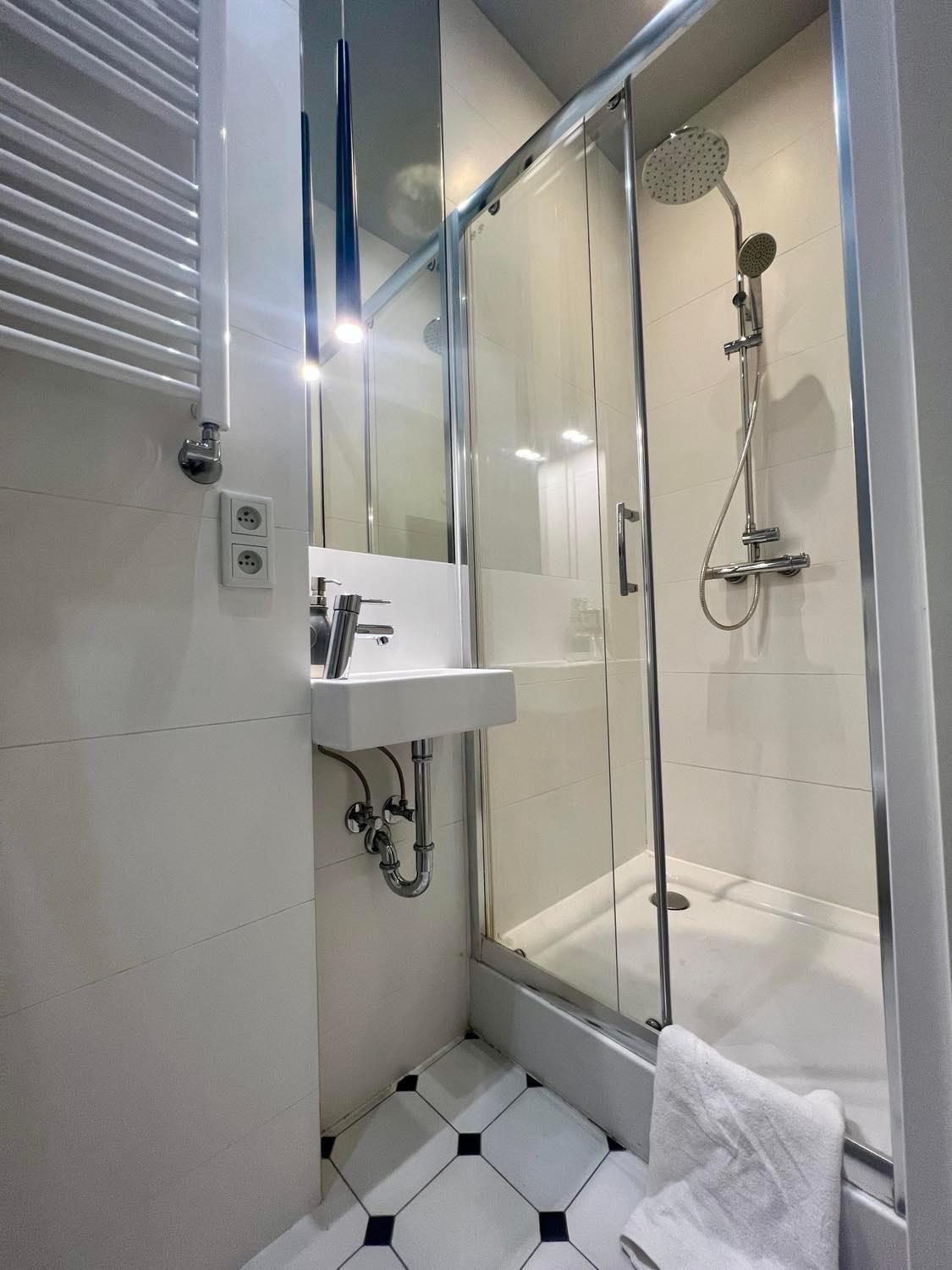 Unitapartament Delux Warszawa Centrum Blisko Plac Zbawiciela Hala Koszyki Metro Politechnika Jest To Elegancki I Wygodny Apartament Na Noclegi I Pobyt W Warszawie - Zapraszamy Eksteriør bilde
